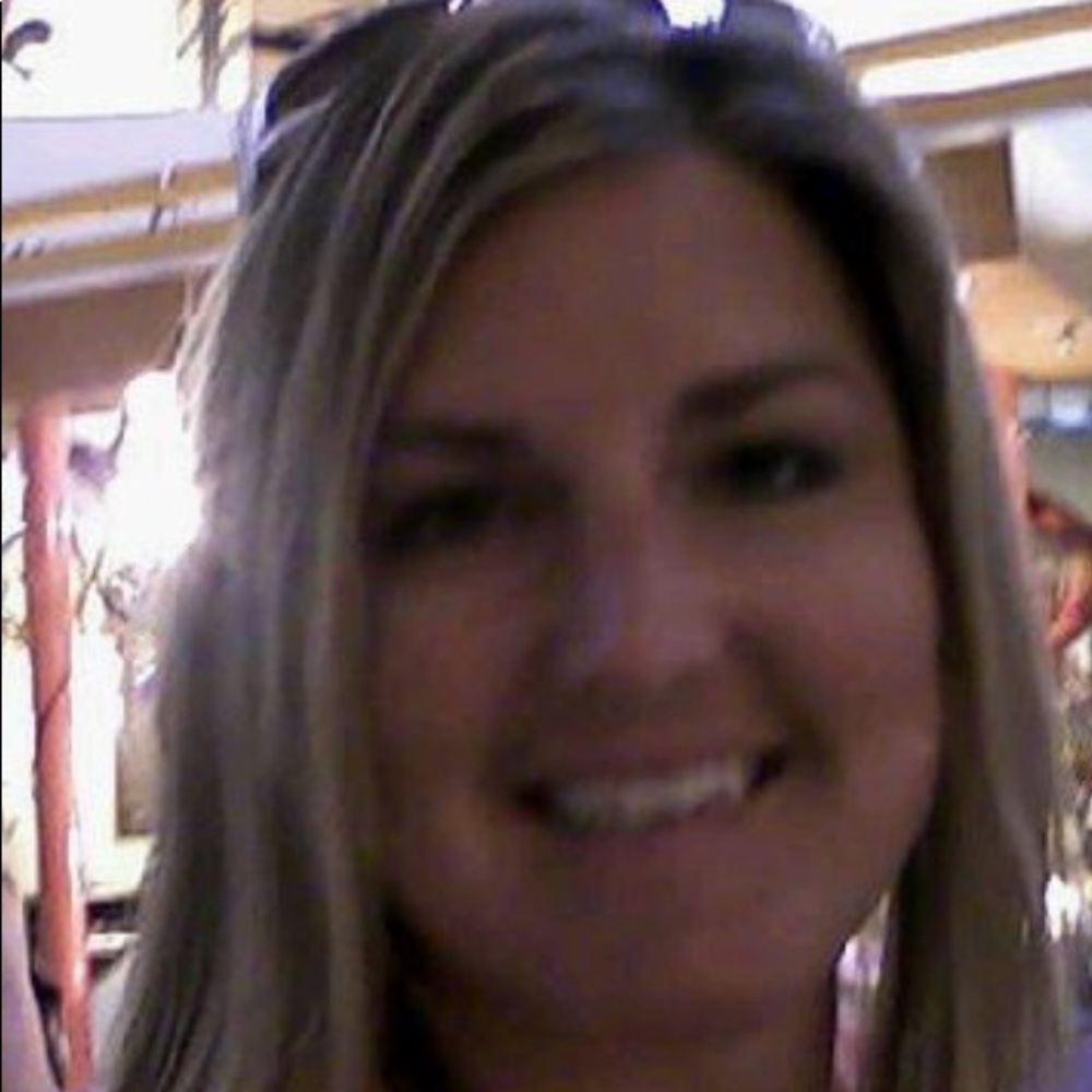 Meet your Posher, Angie